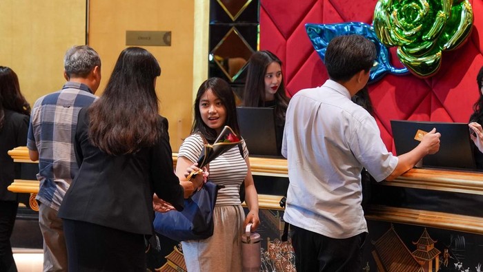 The Trans Luxury Hotel Surabaya Sambut Tamu Perdana dengan Beragam Benefit Eksklusif